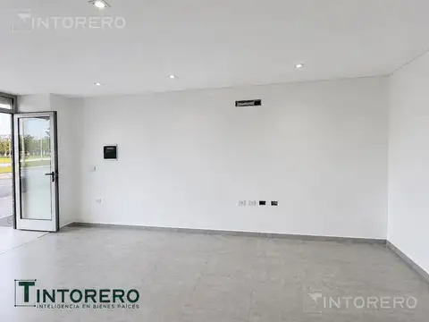Local en Alquiler en Ezeiza, $ 900.000
