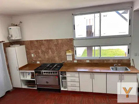 2 Casas en venta juntas, 3 y 4 ambientes - con cocheras y quincho - 372Mts2 - Villa Italia, Tandil