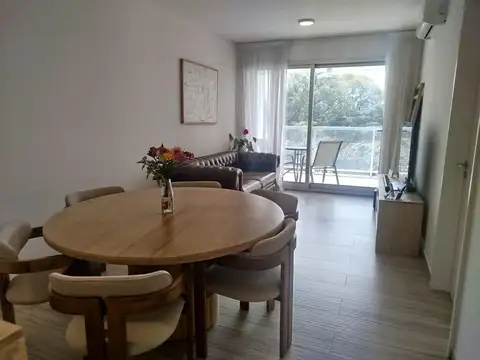 Departamento en Alquiler con 1 cocheras