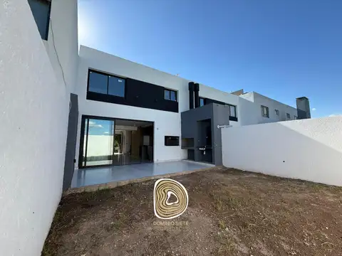 De los Moldavos  al 3300