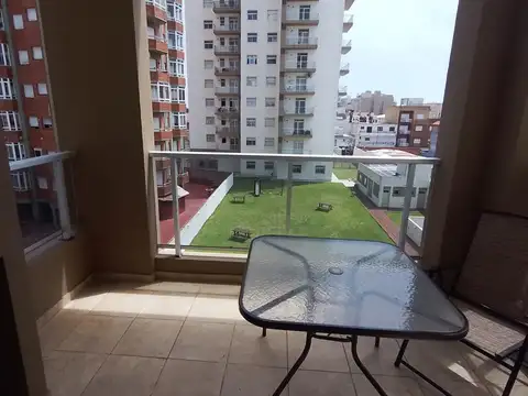 Departamento 2 amb, c/Cochera