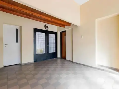 Depto Tipo Casa en Venta con 1 cocheras