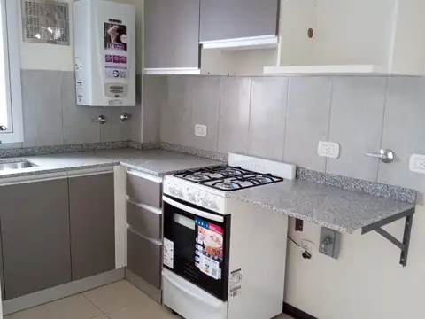 Departamento en Alquiler en Morón, $ 650.000