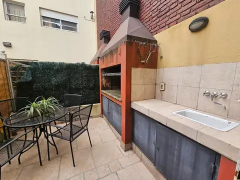 Depto Tipo Casa 4 ambientes con 2 baños