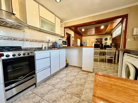 Depto Tipo Casa en Venta de 4 ambientes