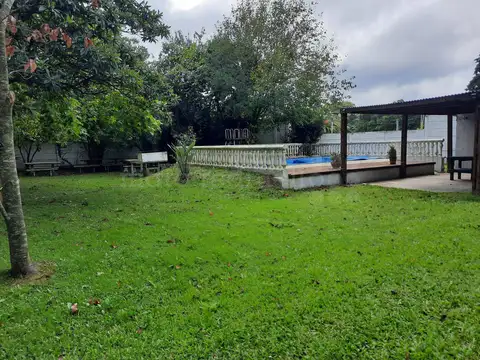 VENTA CASA EN CHASCOMUS BARRIO PARQUE LAGUNA