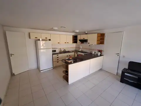 Casa en Alquiler Acassuso con 5 dormitorios