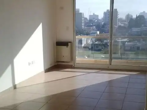 Departamento en Alquiler en Campana, $ 750.000