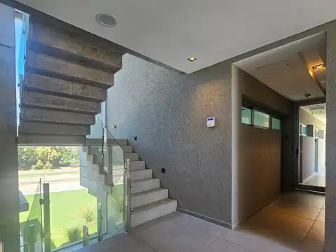 Oficina en Alquiler 2 años