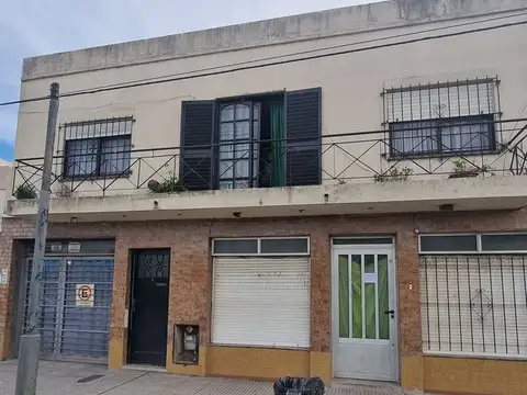 SE VENDE LOCAL Y CASA SOBRE AVDA. 520,