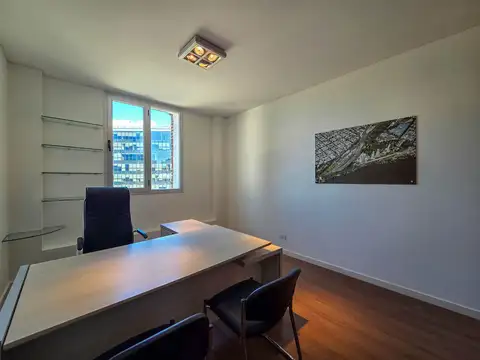 Oficina en Alquiler en Puerto Norte, $ 700.000