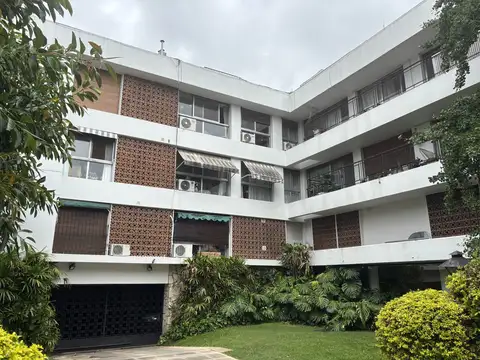 Muy lindo loft, luminoso a media cuadra de Libertador con cochera 