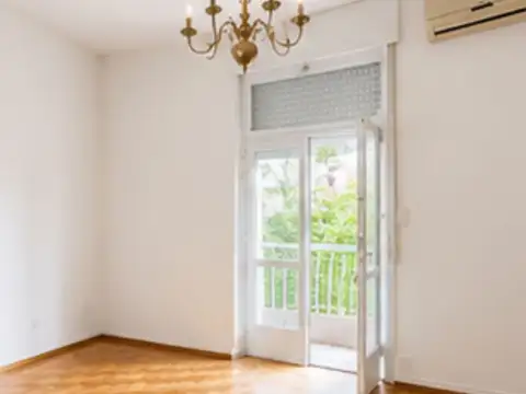 Depto Tipo Casa en Venta de 4 dormitorios