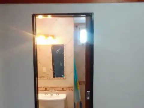 Casa en Venta con 4 cocheras