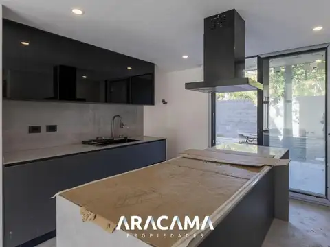 Depto Tipo Casa en Venta de 3 ambientes