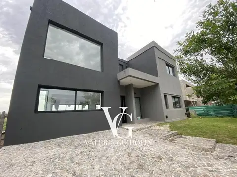 Casa Venta Barrio El Naudir a la laguna