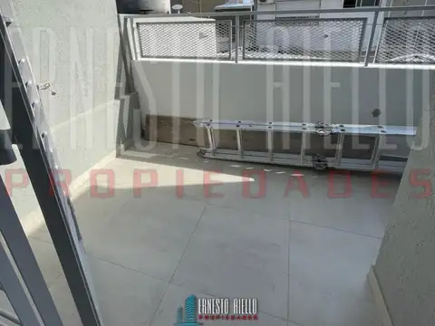 Moreno 1000, Piso 1