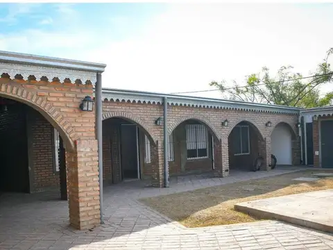 Casa en Venta 4 ambientes en Campiñas de Piñero