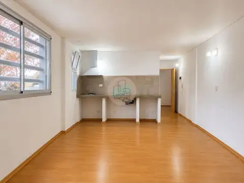 Oficina en Alquiler en Florida Mitre/Este, USD 450