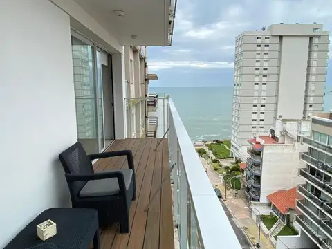 Semi-Piso de 4 ambientes con vista al mar