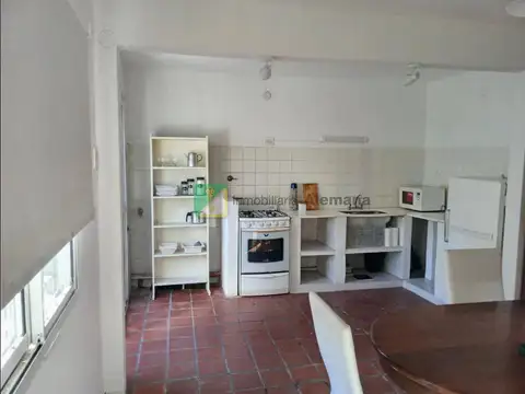 Depto Tipo Casa en Venta con 1 cocheras
