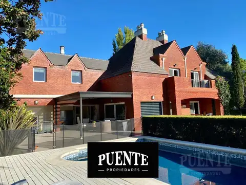 Casa sobre 2 lotes en venta en Saint Thomas Canning