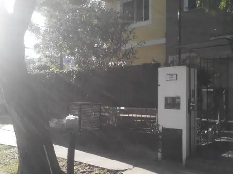 Virgilio Tedín 100, Piso pb