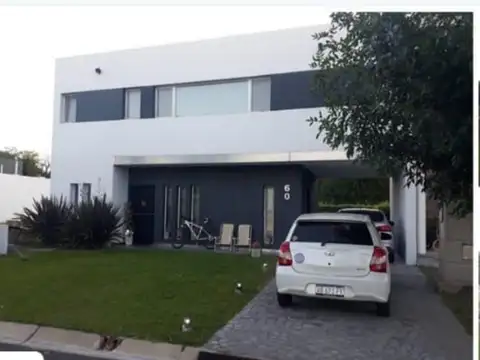 Casa Hudson Chico