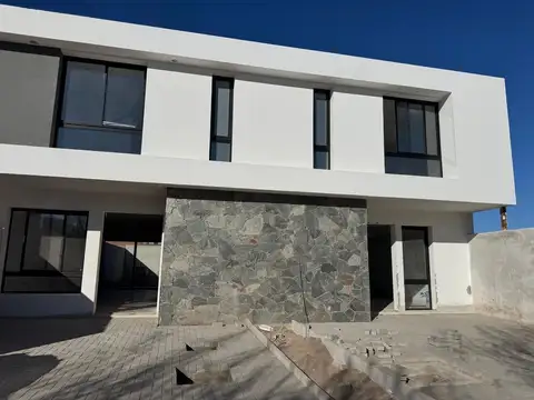 VENTA DUPLEX A ESTRENAR 3 DORMITORIOS EN DOCTA