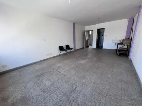 Almirante Guillermo Brown 700, Piso 2