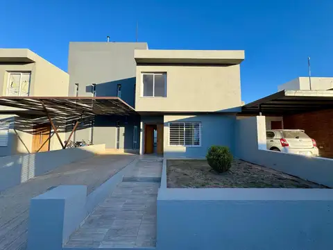VENTA DUPLEX 3 DORMITORIOS San Ignacio Village