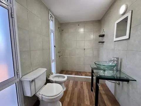 Depto Tipo Casa 5 ambientes con 1 baño