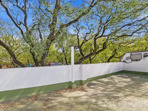 Depto Tipo Casa en Venta al Este