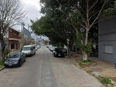 Doctor Ricardo Balbín e/ Guadalupe y Liniers