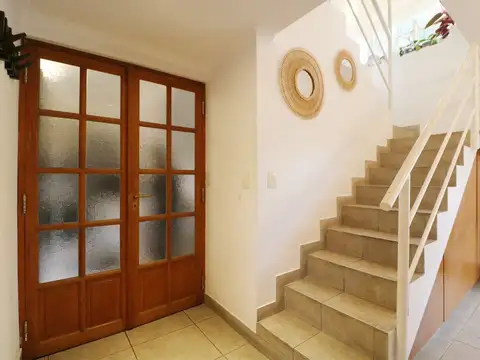Depto Tipo Casa en Venta con 1 cocheras