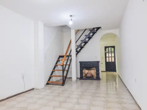 Casa en Venta en Castelar Norte, USD 80.000