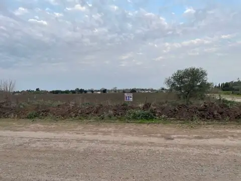 Campo de 13 has excelente ubicación.