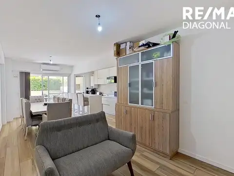 Departamento 4 ambientes con 2 baños