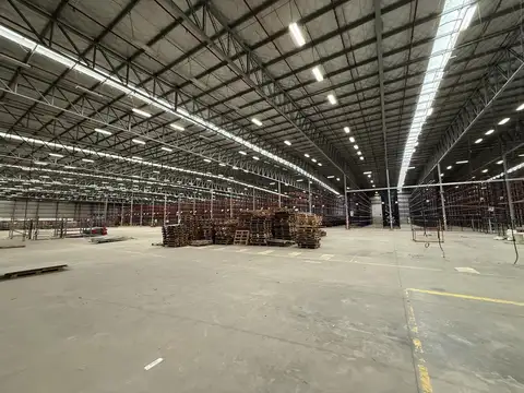 Depósito en Alquiler -11.000m2 - Garin