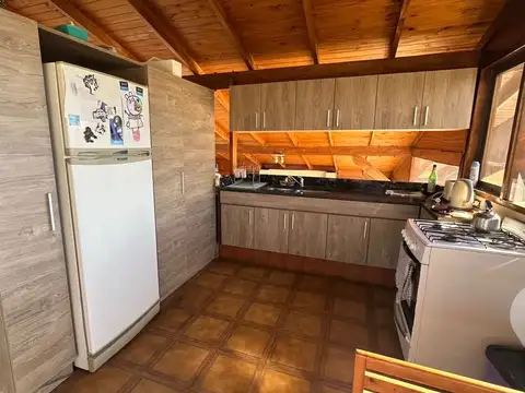 Casa 3 ambientes con 2 baños