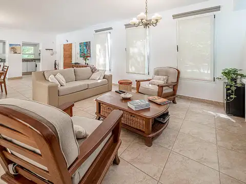 Casa en Venta en Lomas De Fatima, USD 257.000