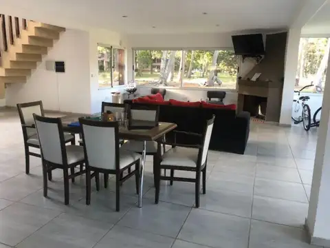 Casa en Venta al Oeste