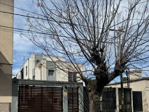Mono ambiente en alquiler amplio en planta baja Villa Morra