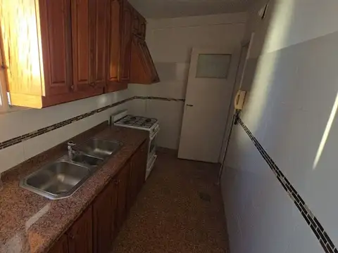 VENTA DEPARTAMENTO 3 AMB + DEPENDENCIA CABALLITO