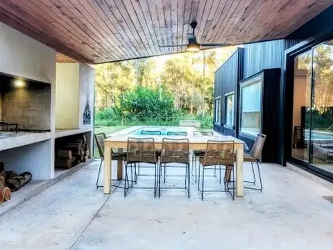 VENTA CASA DOS DORMITORIOS EN CAMPO TIMBÓ CLUB DE CAMPO Y GOLF