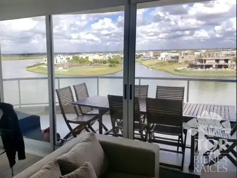 Departamento 4 ambientes con 4 baños