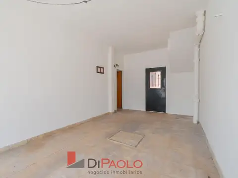 Casa 6 ambientes con 2 baños