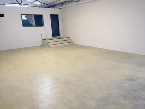 Alquiler de Depósito y Galpón de 730 m² en Tigre