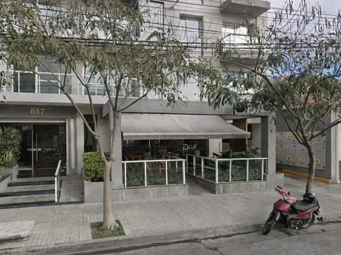 OPORTUNIDAD! Local comercial en alquiler en Dean Funes al 800