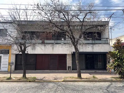 VENTA CASA + LOCAL COMERCIAL ZONA CENTRO